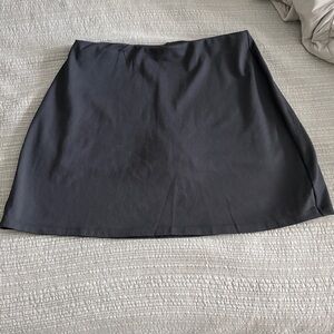 GAP Fit Black A-Line Tennis Skort